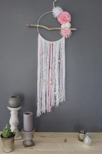 ATTRAPE REVE MARCEL MEDUSE DECORATION POMPON BLANC ROSE